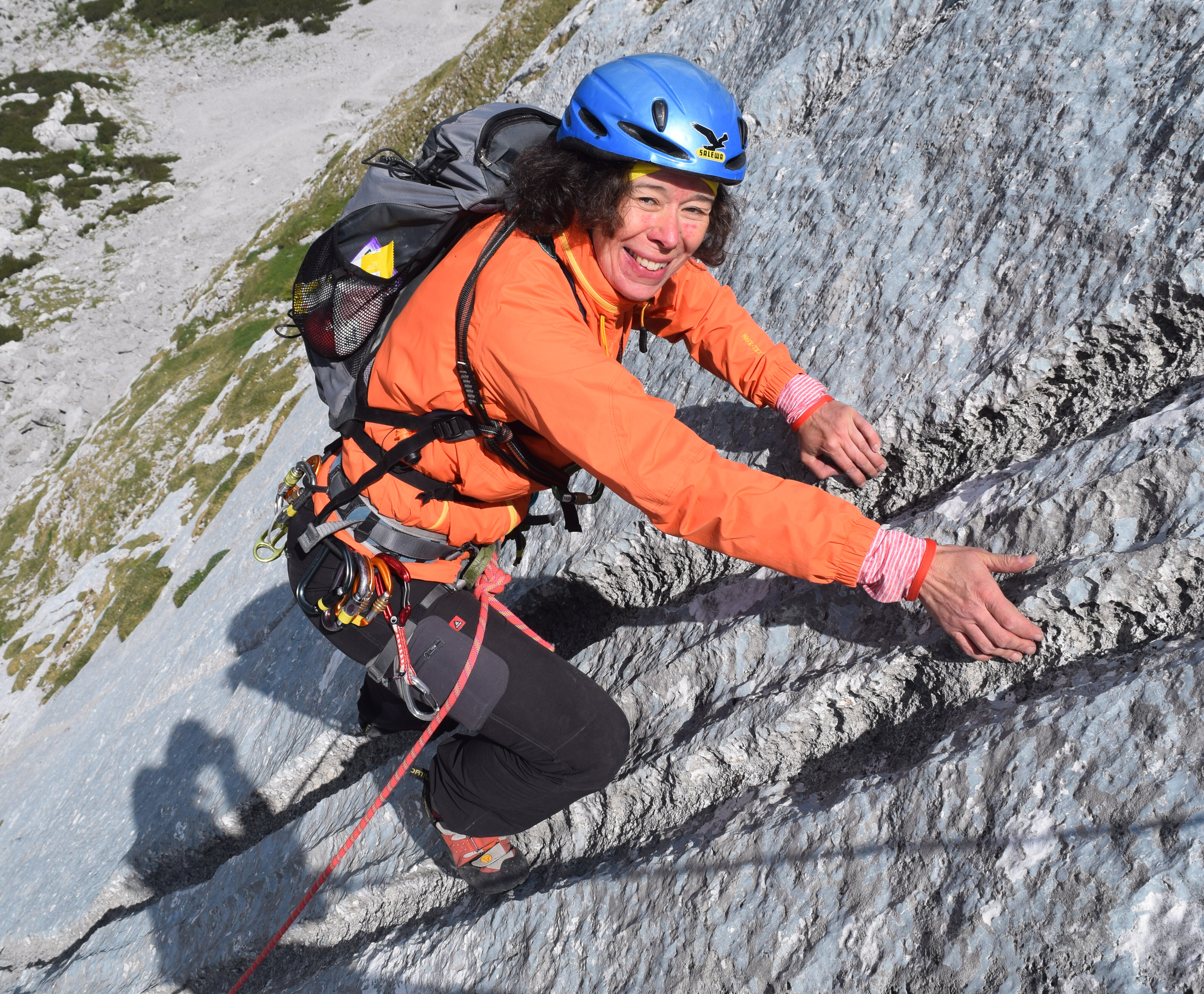 woman is climbing on a rock, Grit Herden